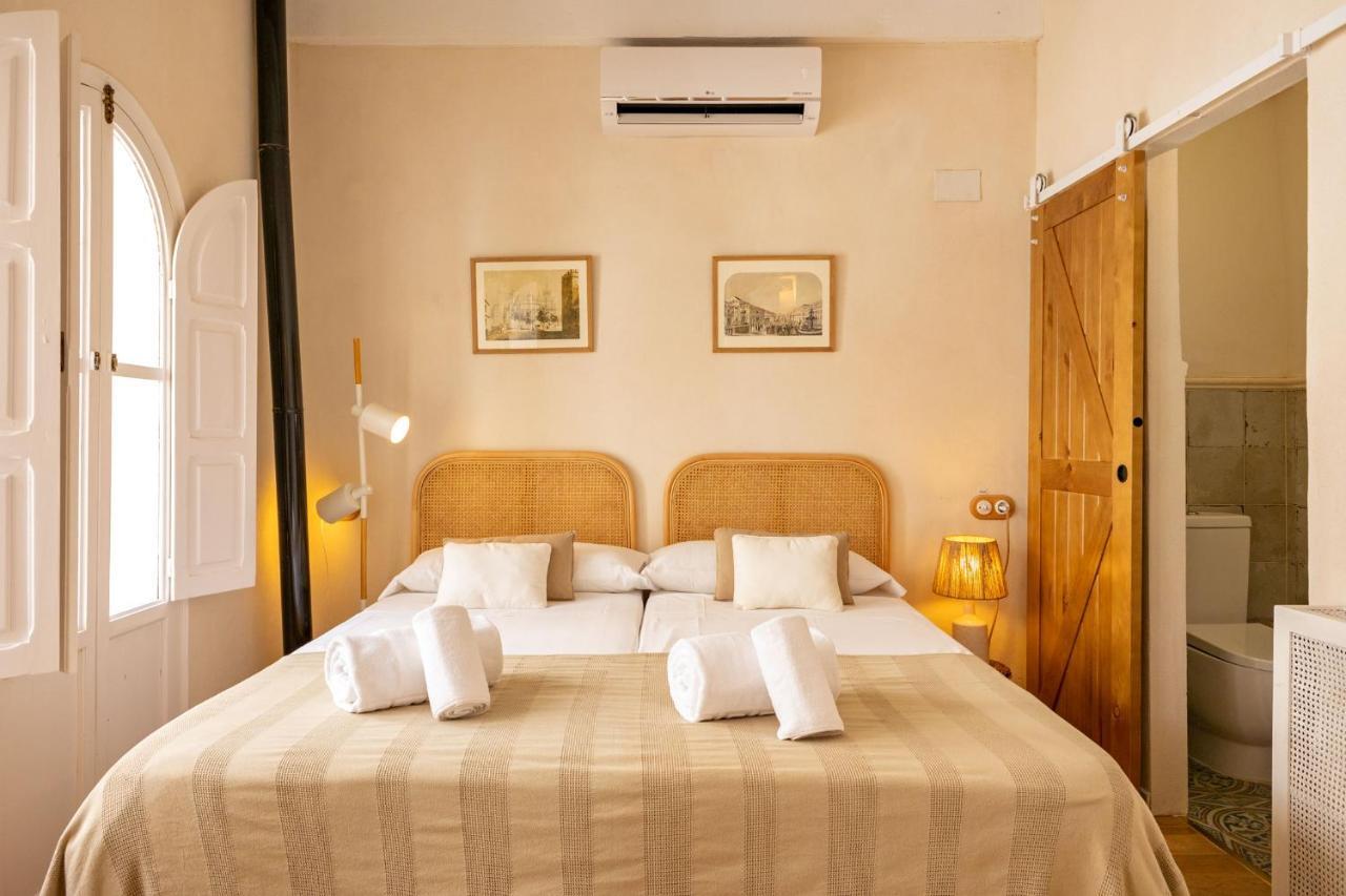 Ohliving Alfalfa Square * Seville