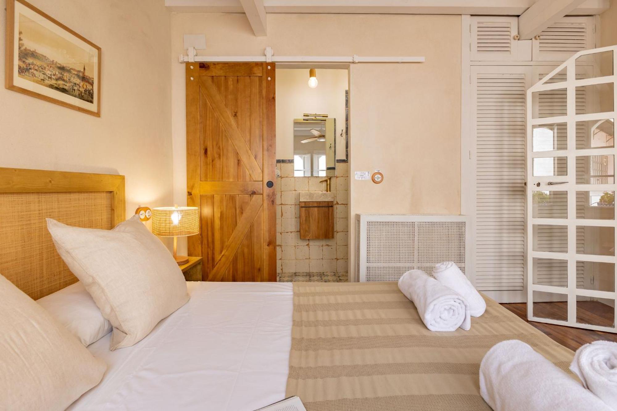 Ohliving Alfalfa Square * Seville